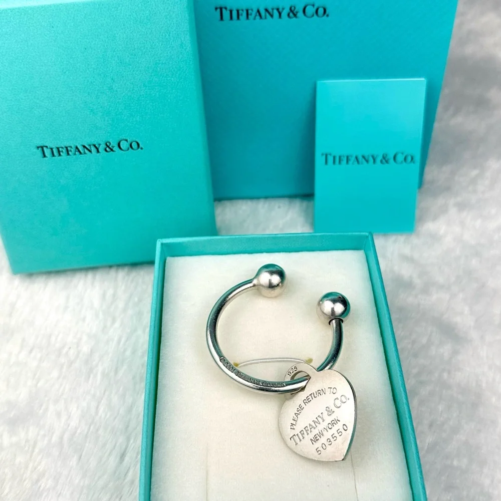Tiffany & Co 925 Silver Keyring Charm VERY NICE. GREAT GIFT IDEA! - Picture 1 of 8